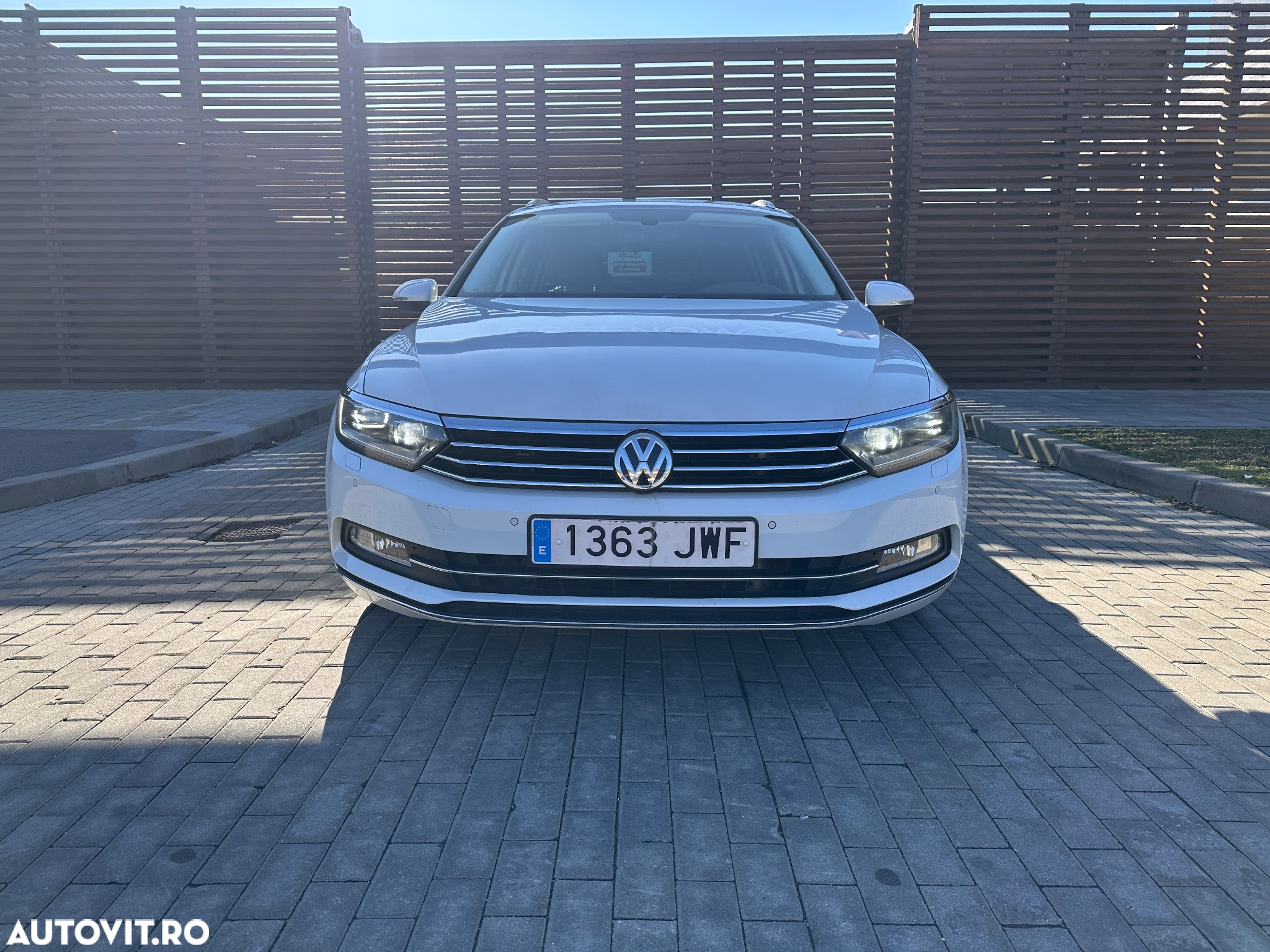Volkswagen Passat Variant 2.0 TDI DSG Highline - 2