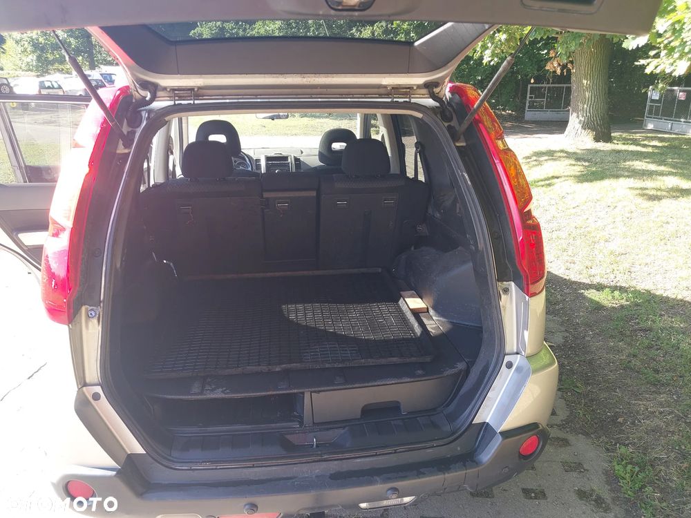 Nissan X-Trail - 8