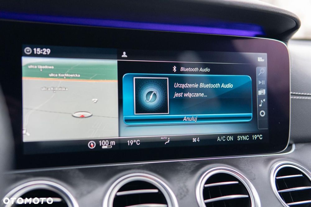 Mercedes-Benz Klasa E 220 d 4Matic 9G-TRONIC AMG Line - 25