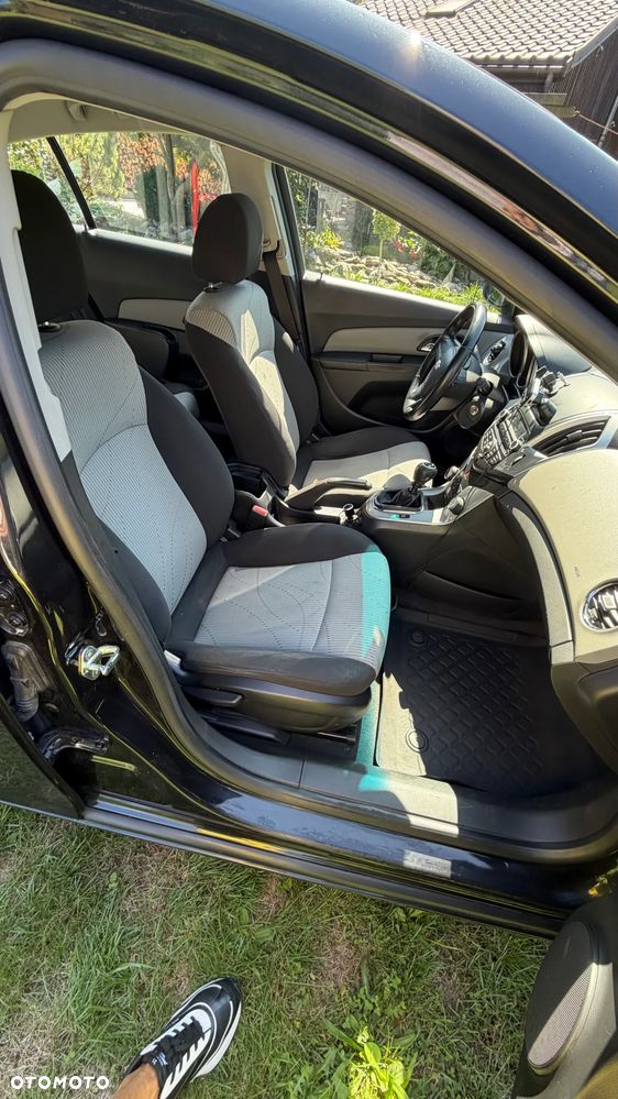Chevrolet Cruze 1.8 LS+ - 8