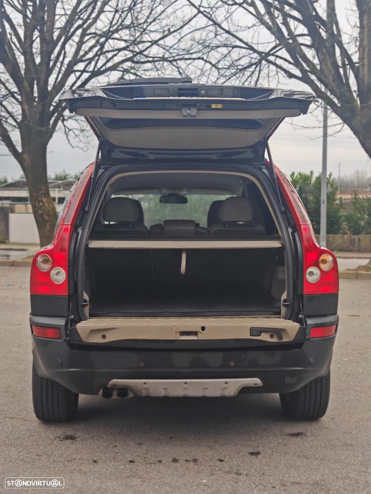 Volvo XC 90 2.4 D5 7L Nivel 3 - 13