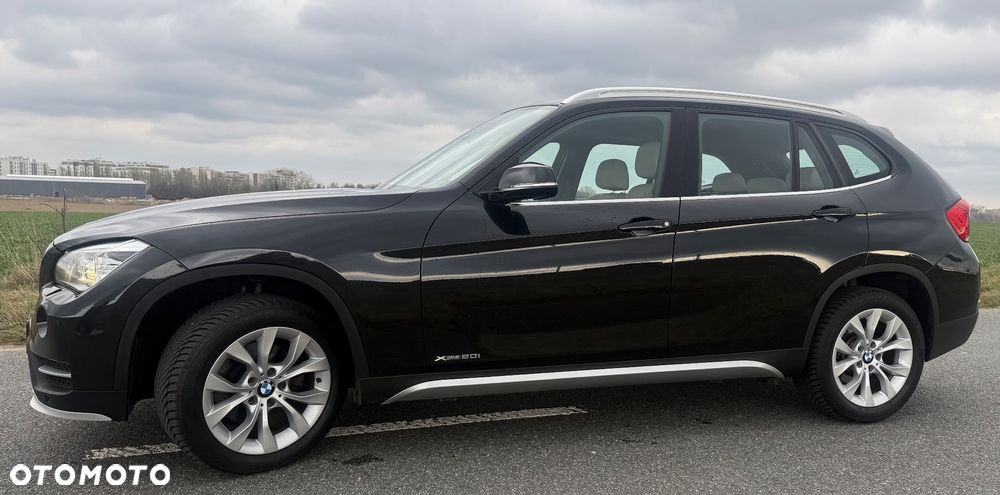 BMW X1 xDrive20i xLine - 11