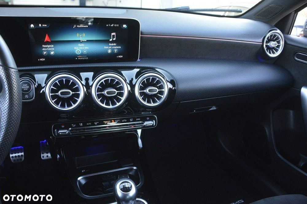 Mercedes-Benz Klasa A 180 AMG Line - 25