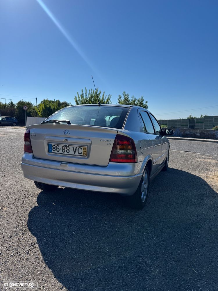 Opel Astra 1.4 Sport - 3