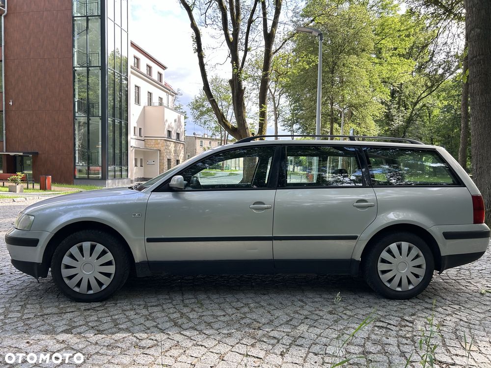 Volkswagen Passat - 2