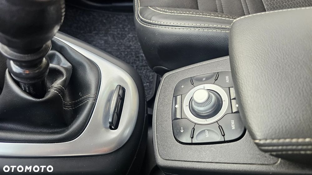 Renault Scenic dCi 130 FAP Start & Stop Bose Edition - 28