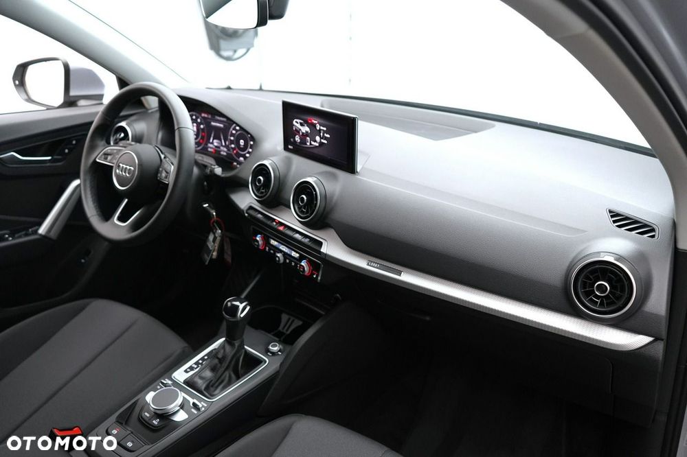 Audi Q2 - 25