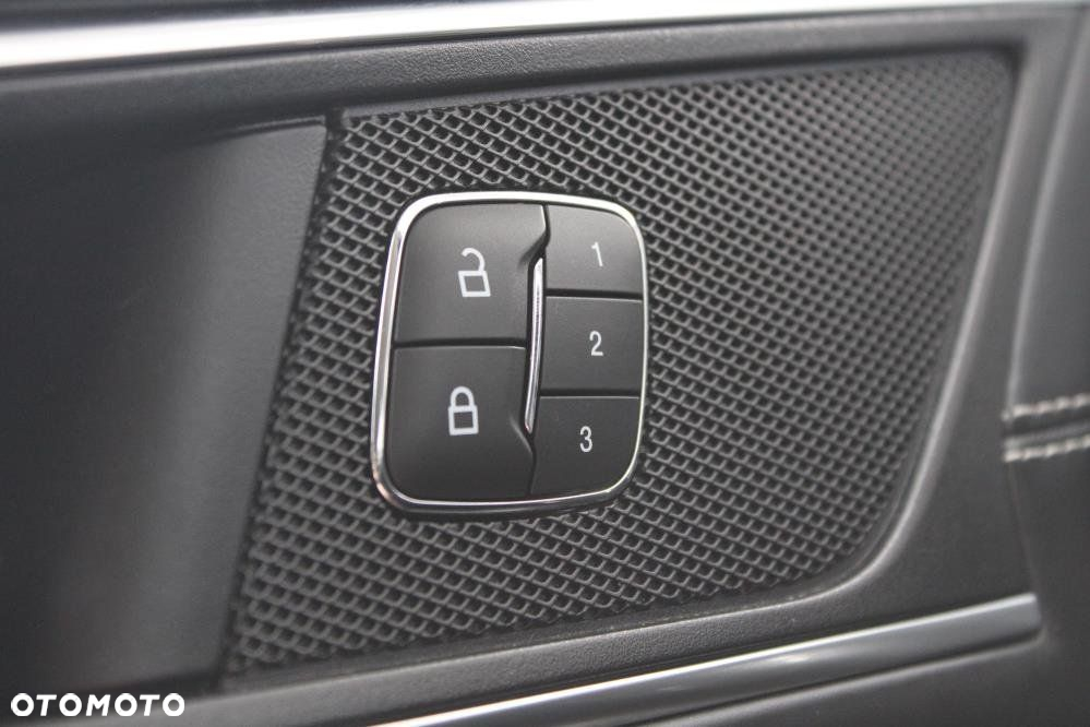 Ford S-Max - 22