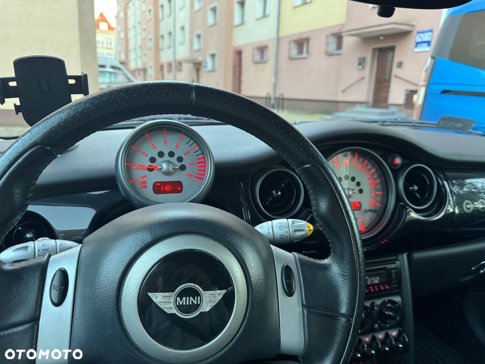 MINI ONE Standard - 9