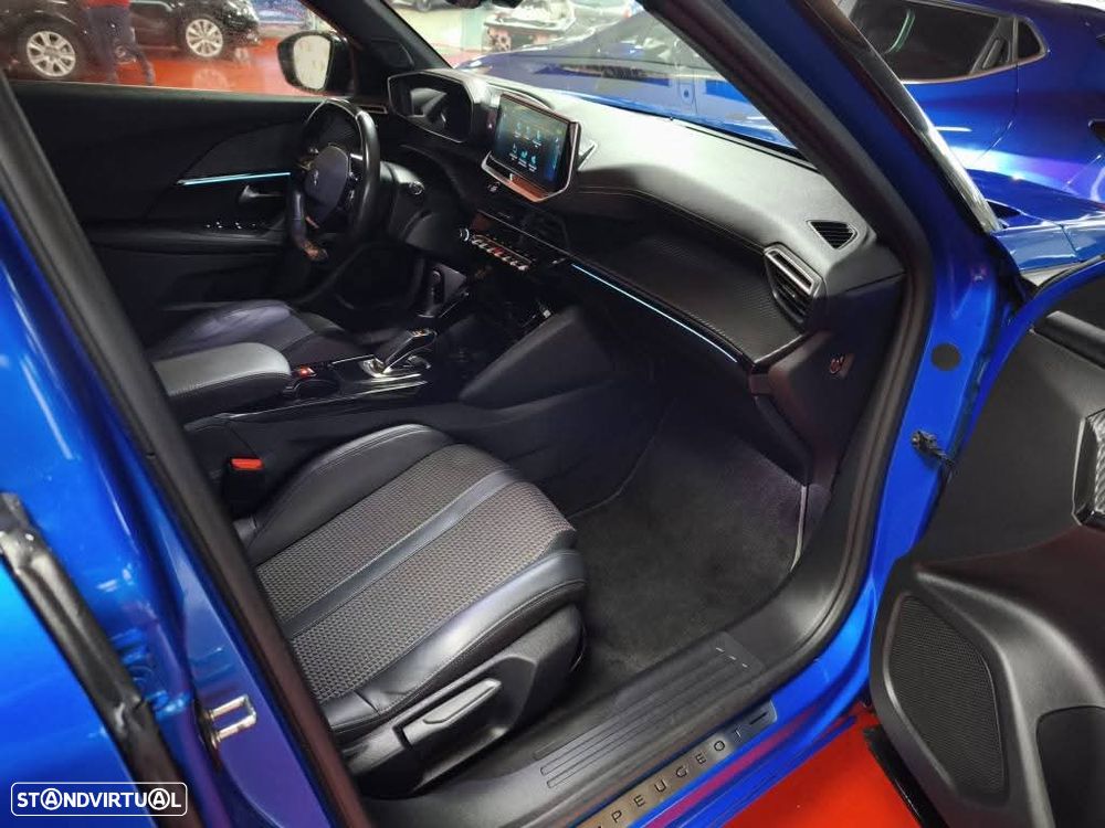Peugeot e-2008 50 kWh GT Line - 32