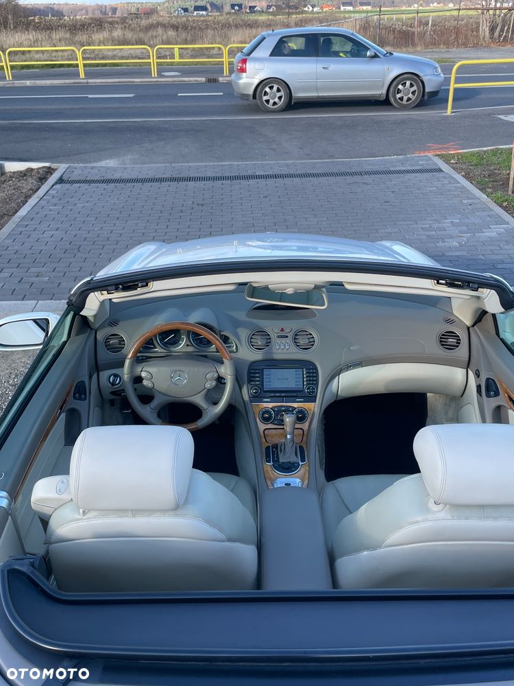 Mercedes-Benz SL - 19