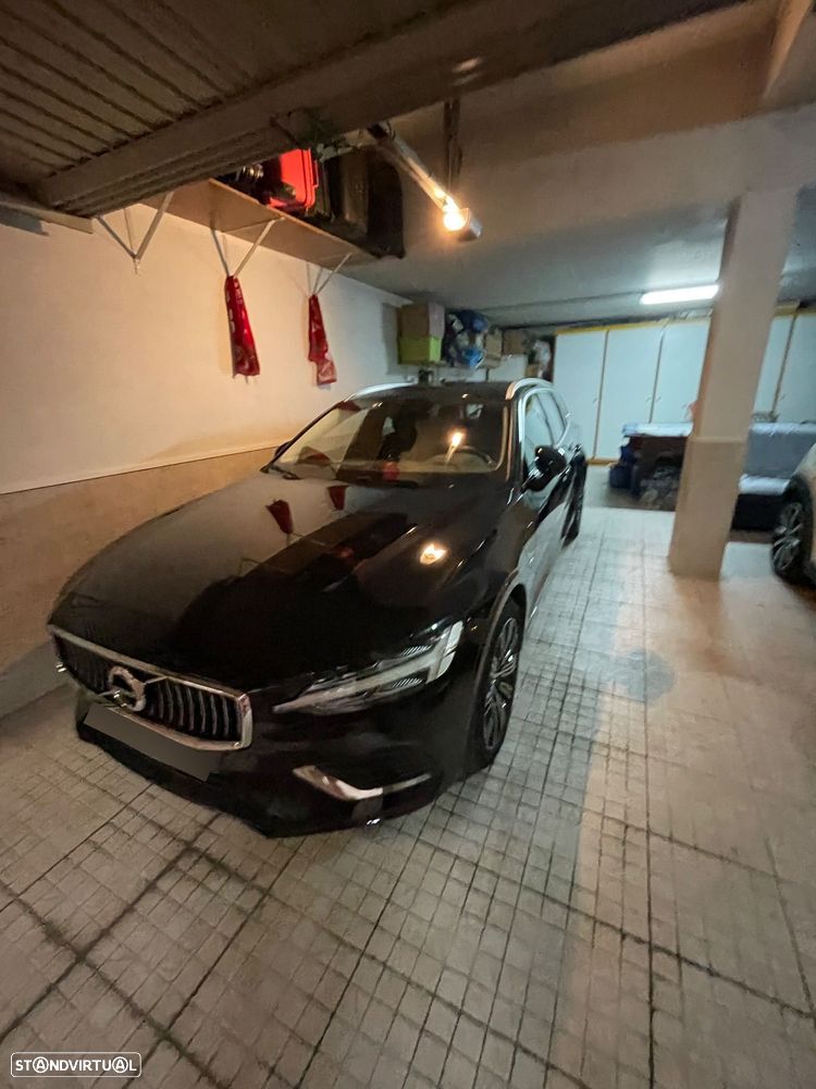 Volvo V60 2.0 T6 AWD TE R-Design Expression - 1