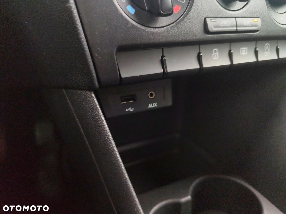 Skoda RAPID 1.4 TDI DPF Ambition - 19