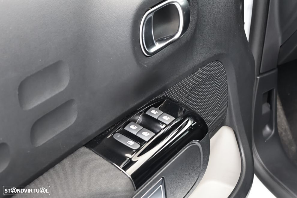 Citroën C3 1.2 PureTech Max EAT6 - 22