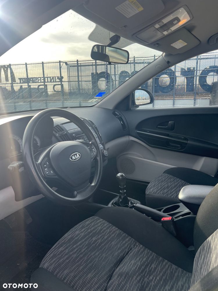 Kia Ceed 1.6 Comfort - 7