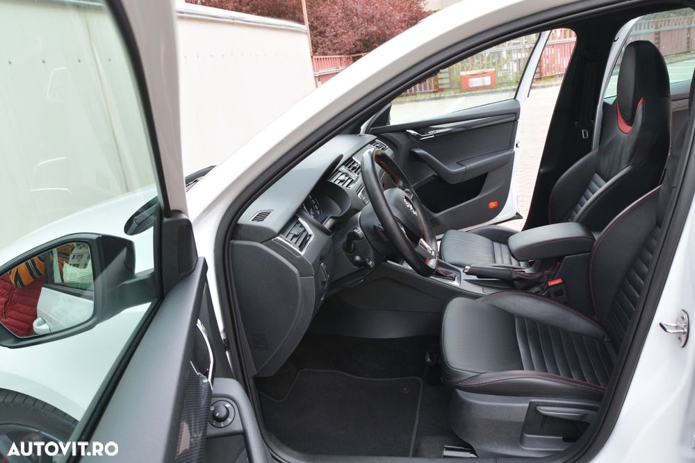 Skoda Octavia 2.0 TDI (Green tec) DSG RS - 19