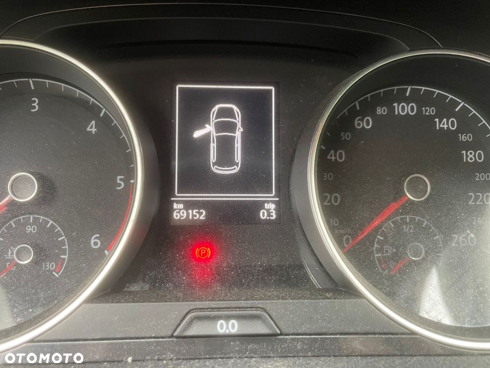 Volkswagen Golf 1.6 TDI SCR DSG Comfortline - 7