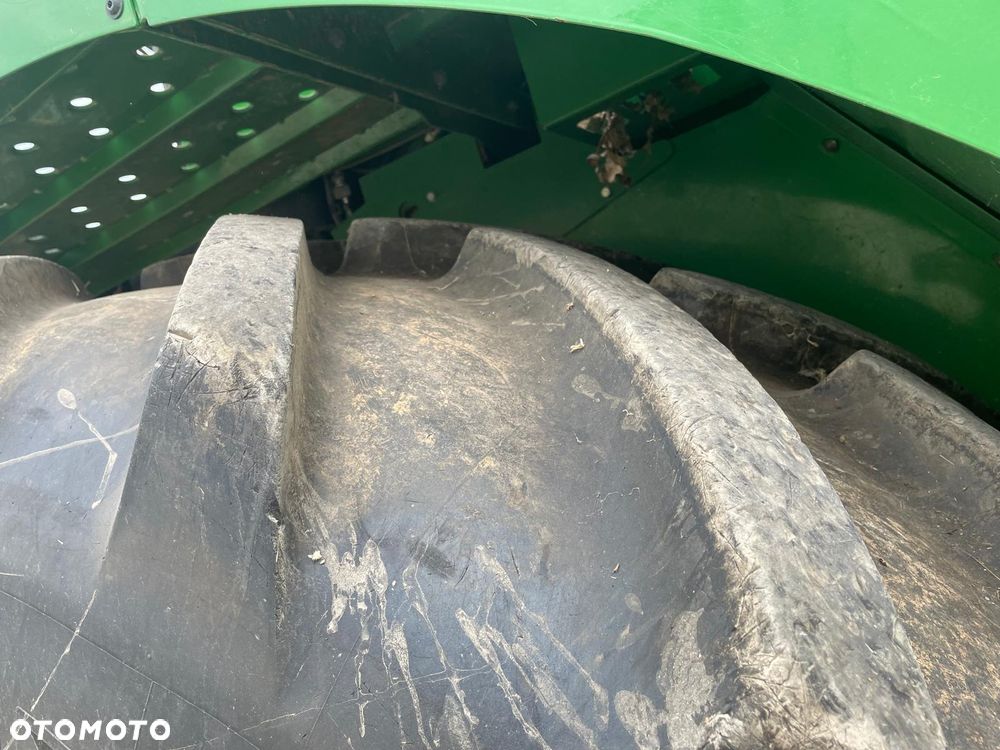 John Deere 8400 - 14