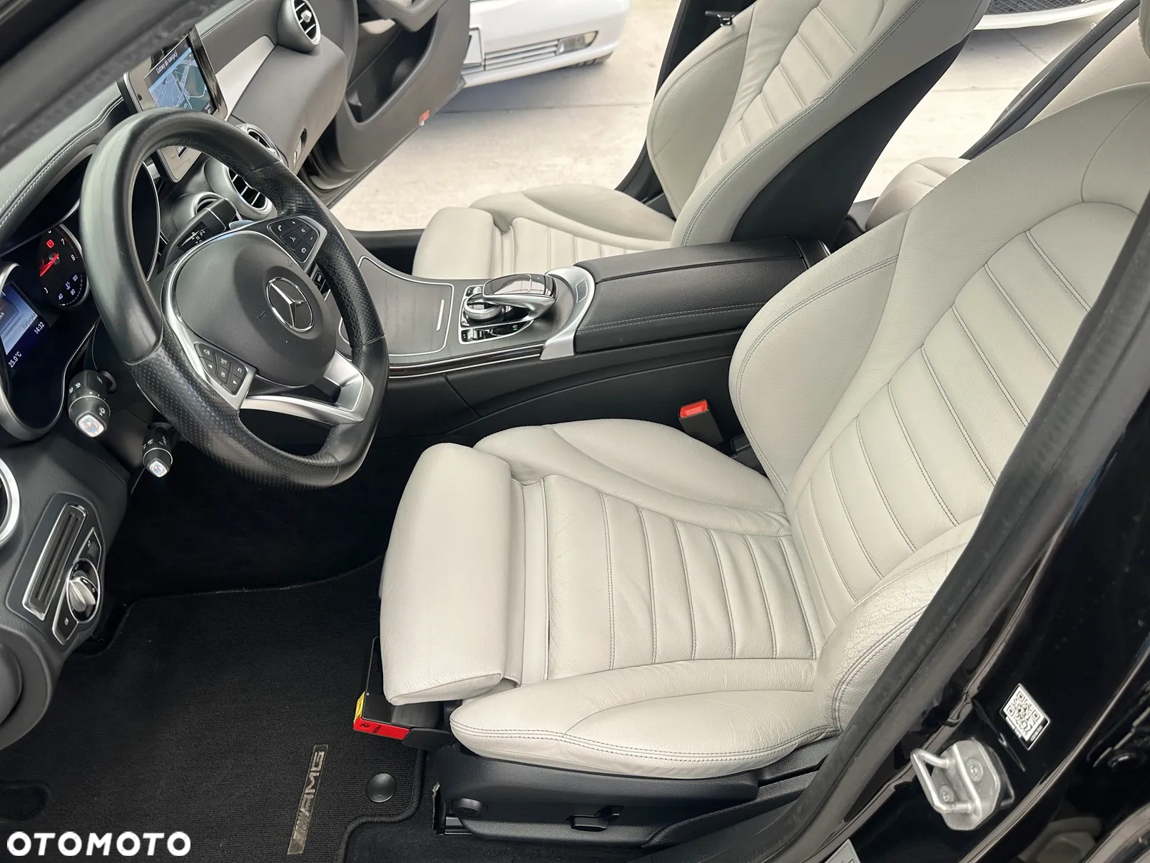 Mercedes-Benz Klasa C 200 4-Matic 9G-TRONIC - 7