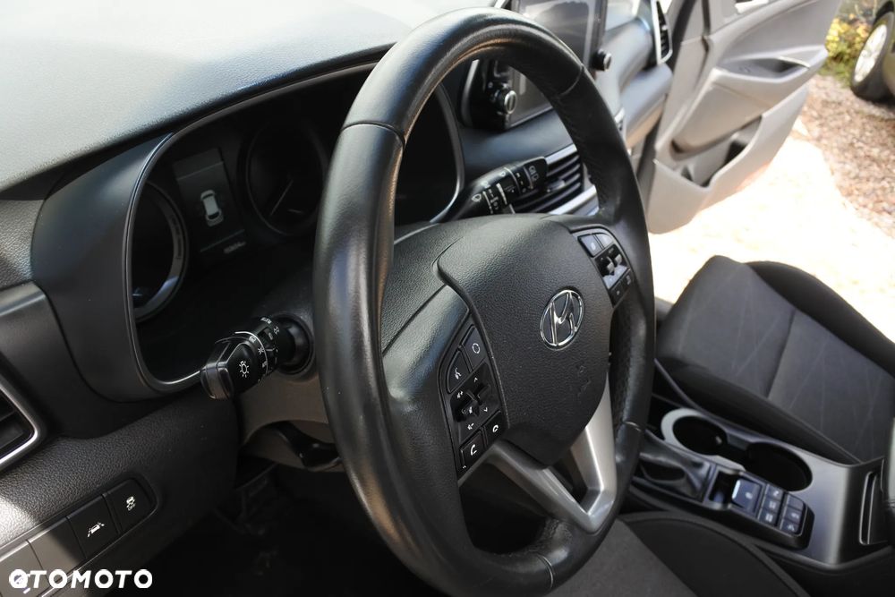 Hyundai Tucson blue 1.6 CRDi 2WD DCT Advantage+ - 19