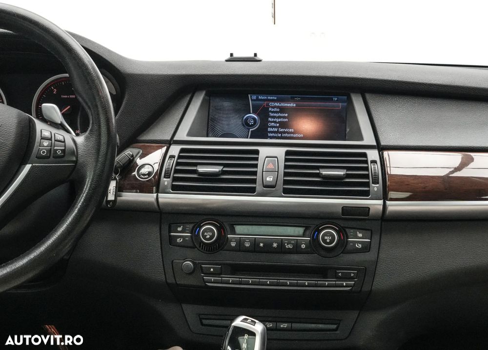 BMW X6 xDrive40d - 17