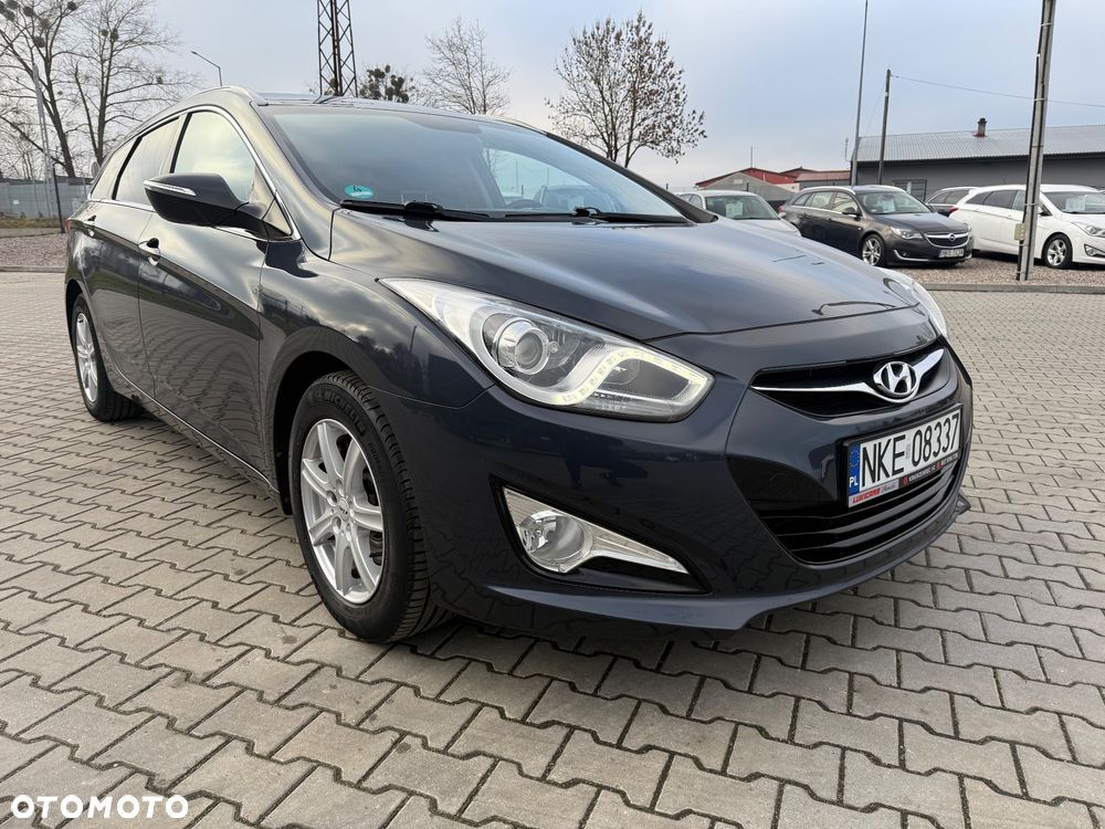 Hyundai i40 Kombi blue 1.6 Classic - 16