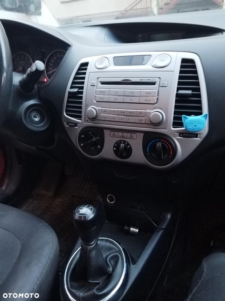 Hyundai i20 1.2 Classic EU5 - 11