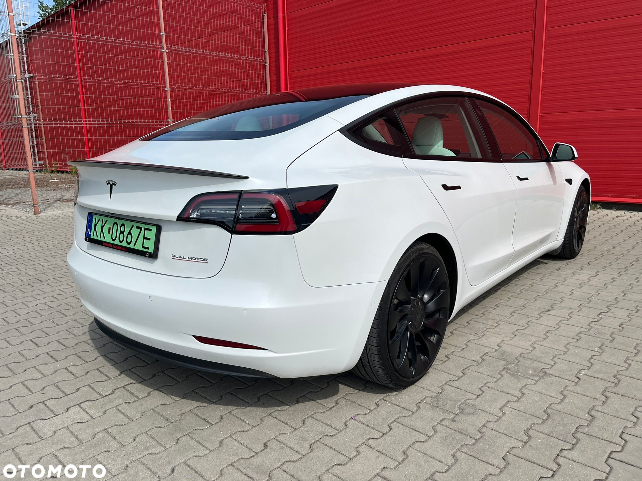 Tesla Model 3 Langstreckenbatterie Allradantrieb Dual Motor Performance - 27