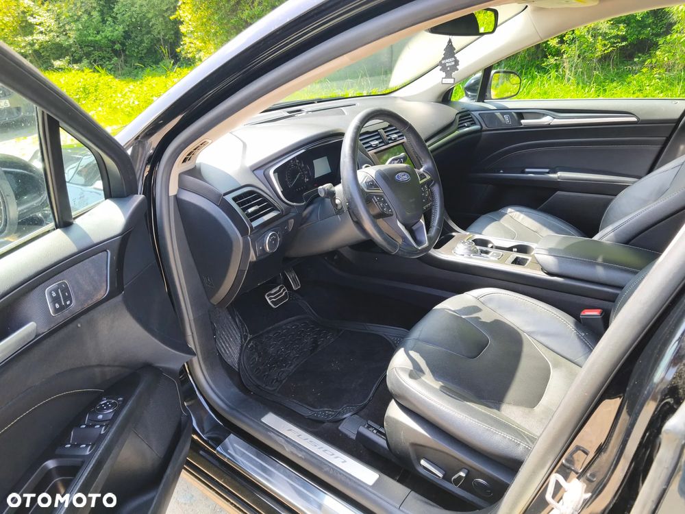 Ford Mondeo 2.0 EcoBoost Titanium - 6
