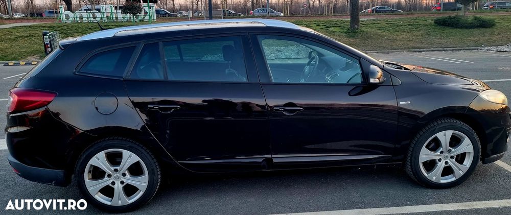 Renault Megane ENERGY dCi 110 Start & Stop Bose Edition - 2