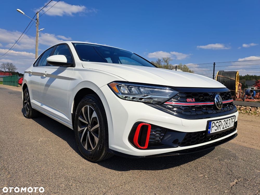 Volkswagen Jetta - 5