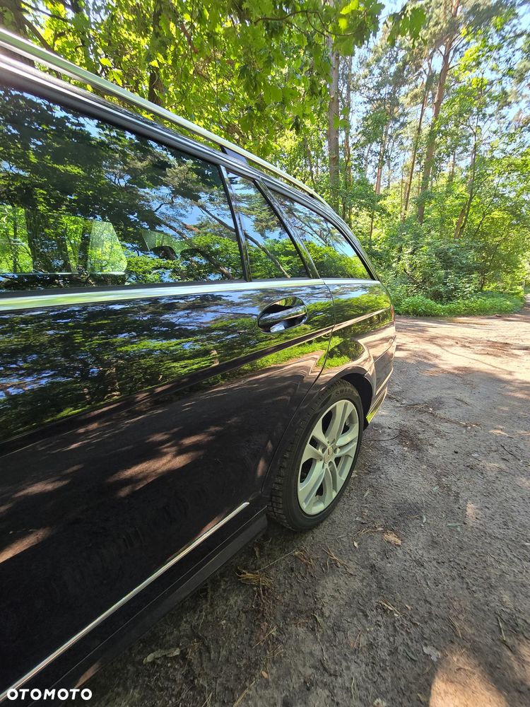 Mercedes-Benz Klasa C 220 CDI DPF Automatik BlueEFFICIENCY Avantgarde - 21