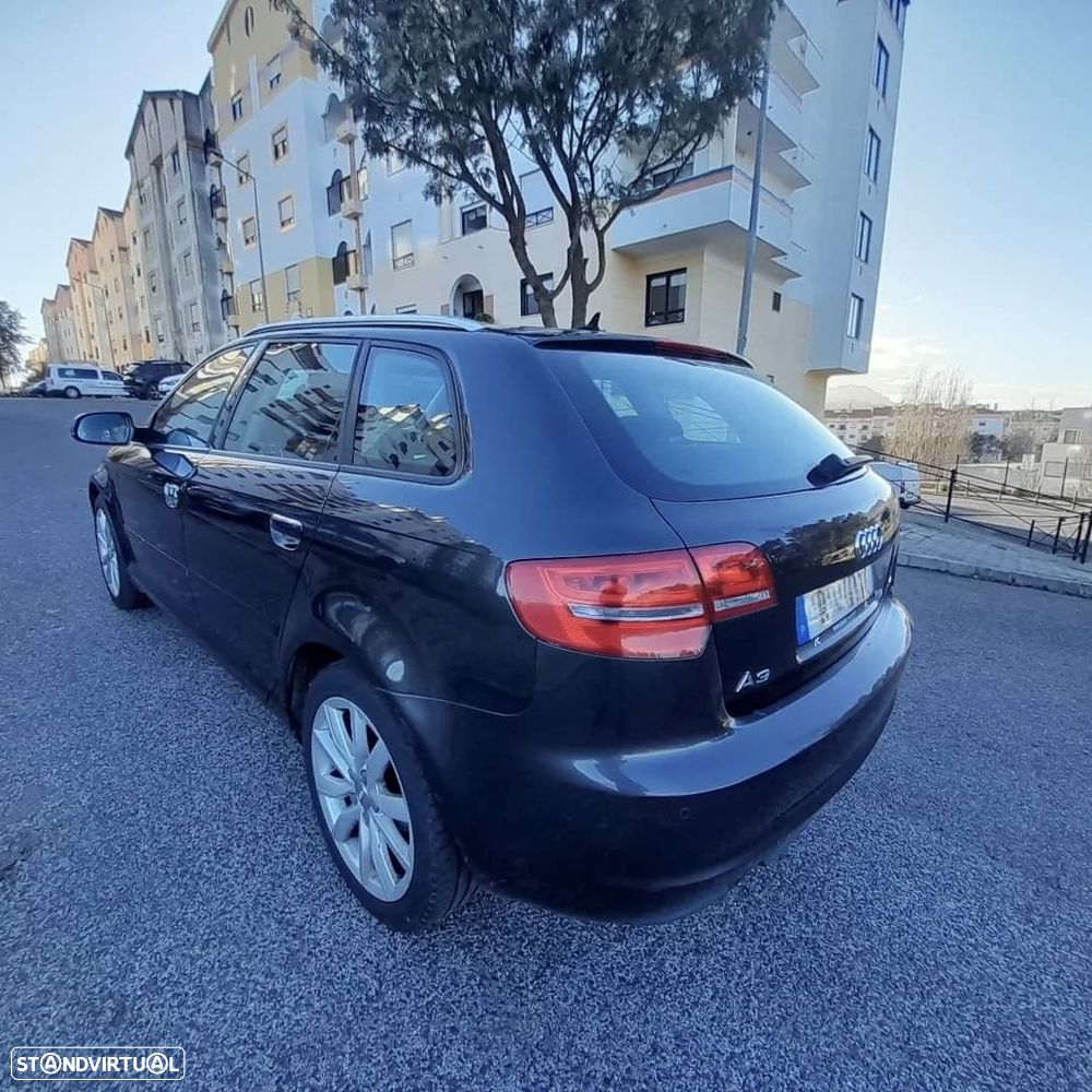 Audi A3 Sportback 1.6 TDI Attraction Special Edition - 2