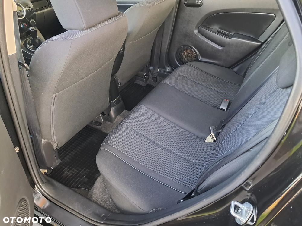 Mazda 2 - 18