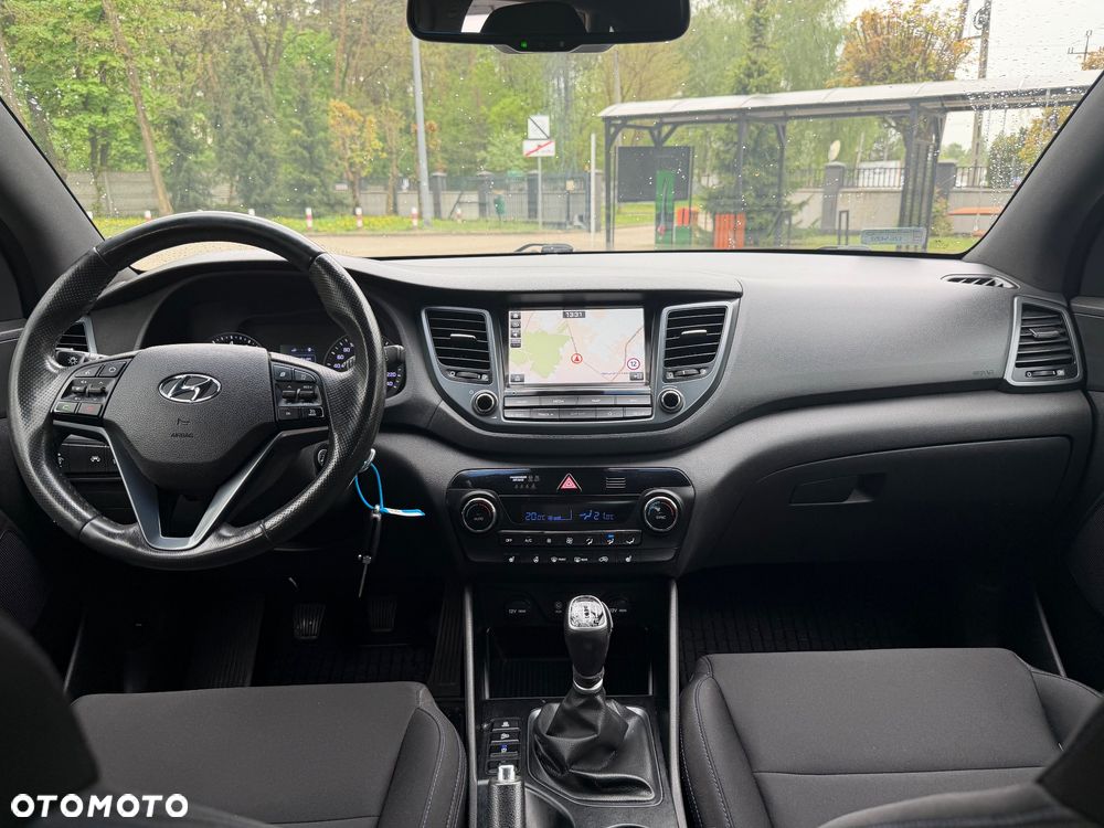 Hyundai Tucson 1.6 GDI BlueDrive GO 2WD - 19