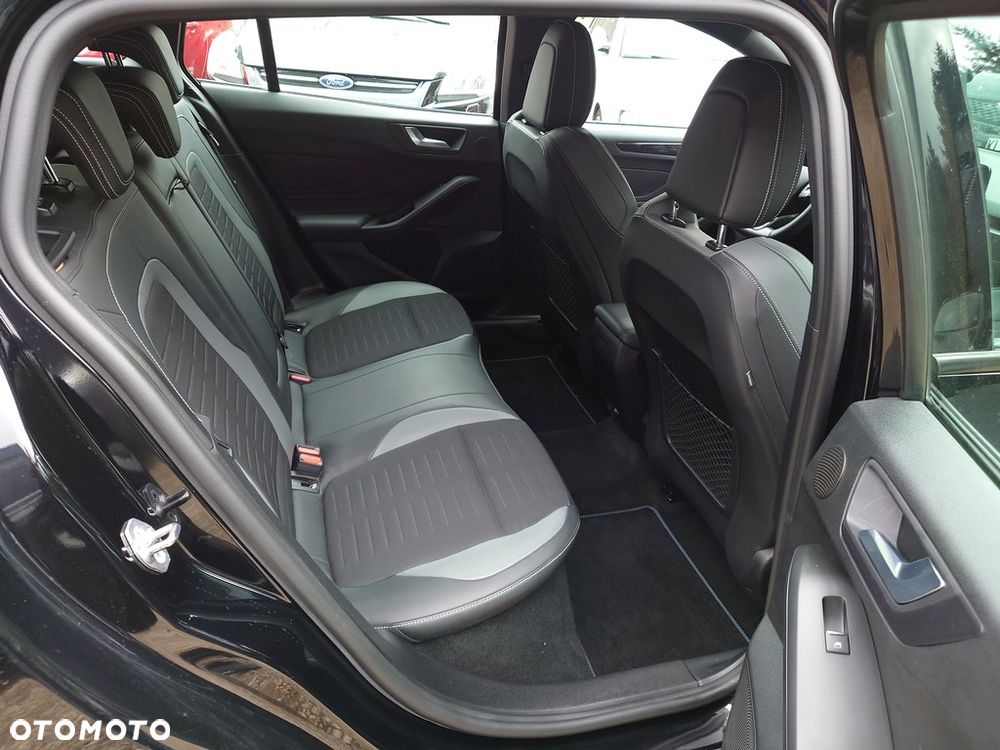 Ford Focus 2.0 EcoBlue ST - 9