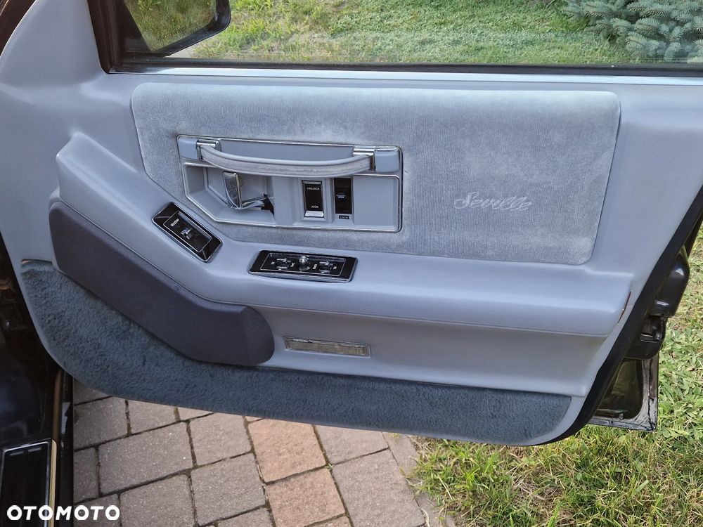 Cadillac Seville 4.9 STS - 16