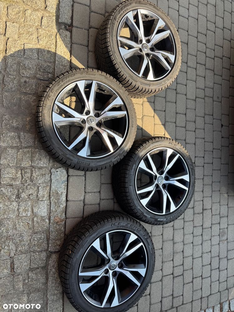 Volvo S60 T8 Twin Engine AWD Geartronic RDesign - 25