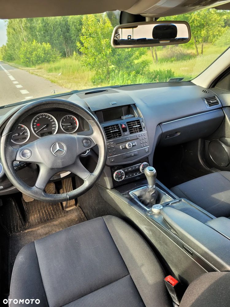 Mercedes-Benz Klasa C 220 CDI DPF Classic - 11
