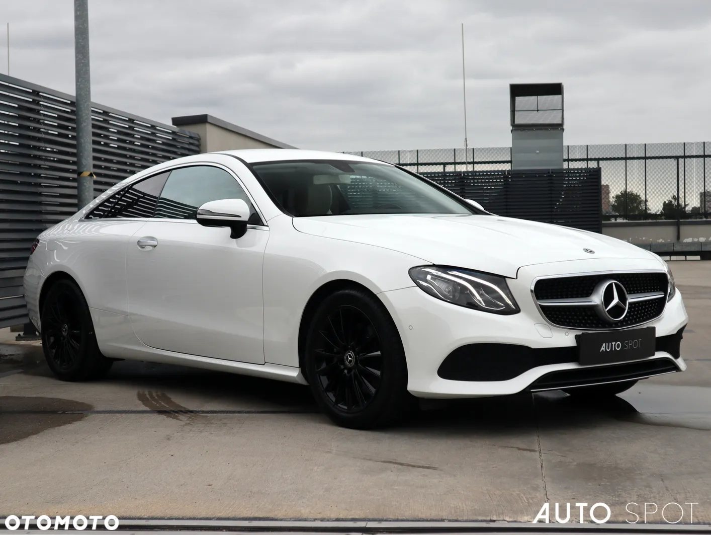 Mercedes-Benz Klasa E 220 d Coupe 9G-TRONIC - 11