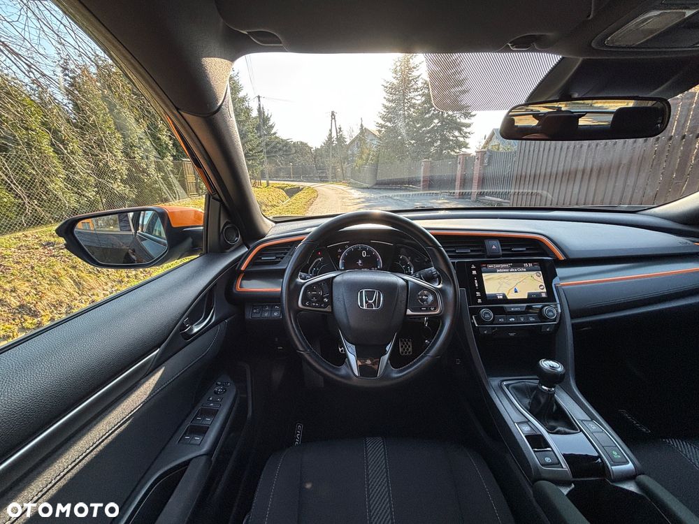 Honda Civic 1.0 i-VTEC Turbo Comfort Sport Line - 13