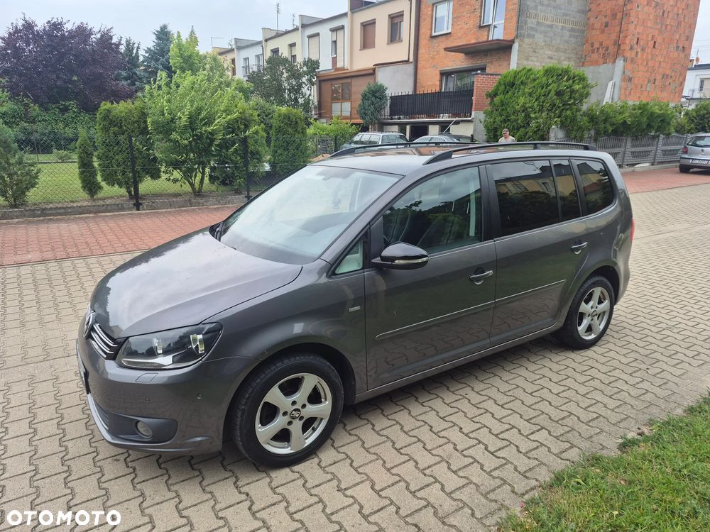 Volkswagen Touran 2.0 TDI DPF MATCH - 13