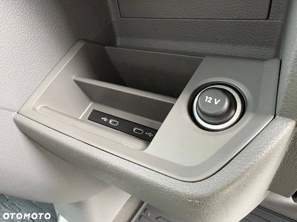 Volkswagen Grand California - 17