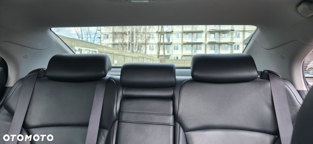 Lexus IS 220 D Prestige - 13