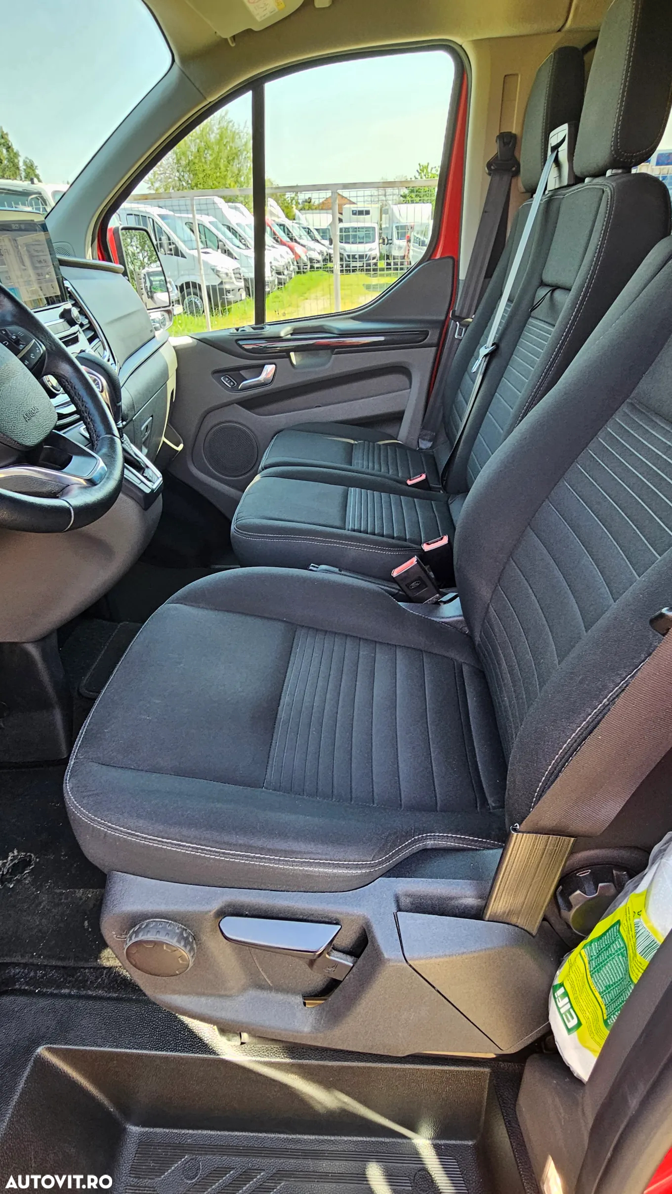 Ford Transit Custom DCIV 320 2.0 EcoBlue 170 CP L2H1 Trend Aut. - 10