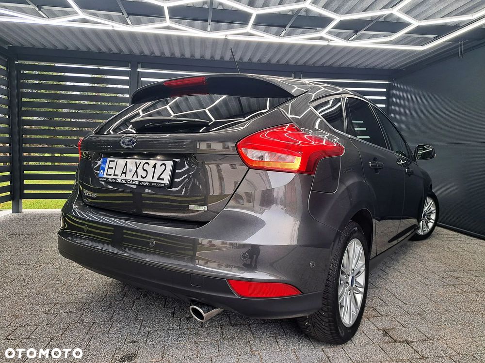 Ford Focus - 12