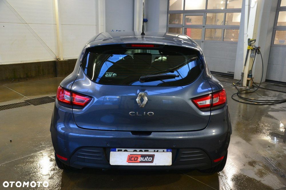 Renault Clio - 6