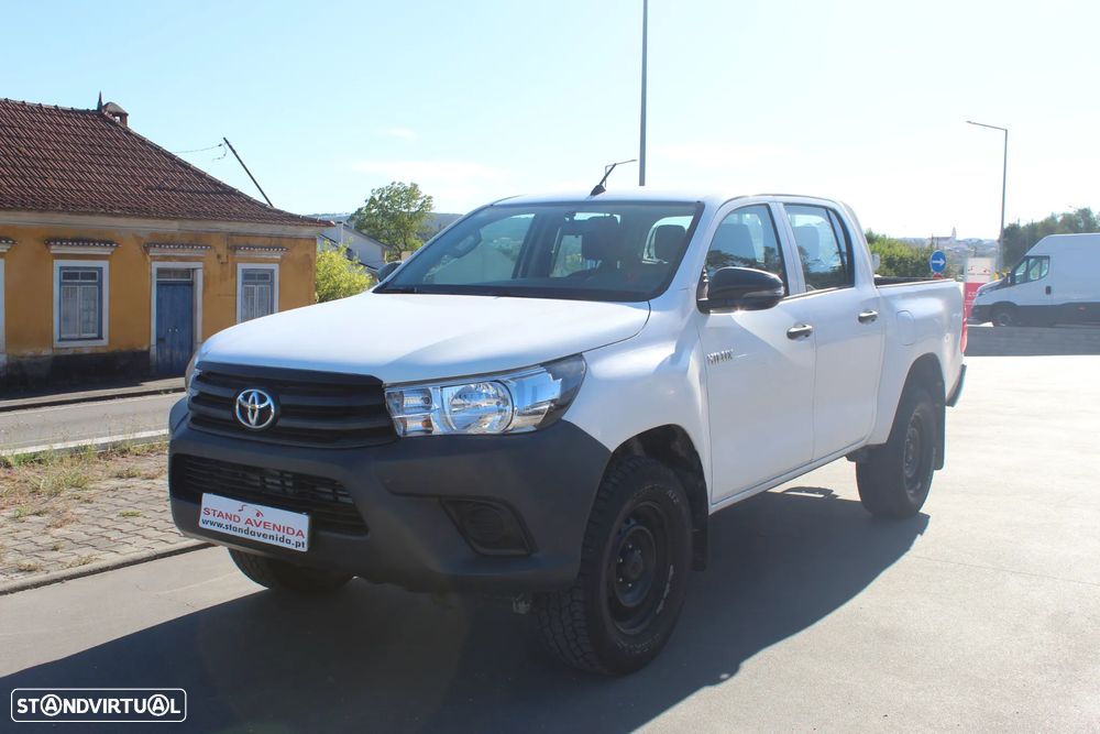 Toyota Hilux 2.4 D-4D 4WD CD CM - 2