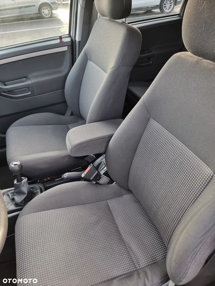 Opel Meriva 1.6 16V - 8