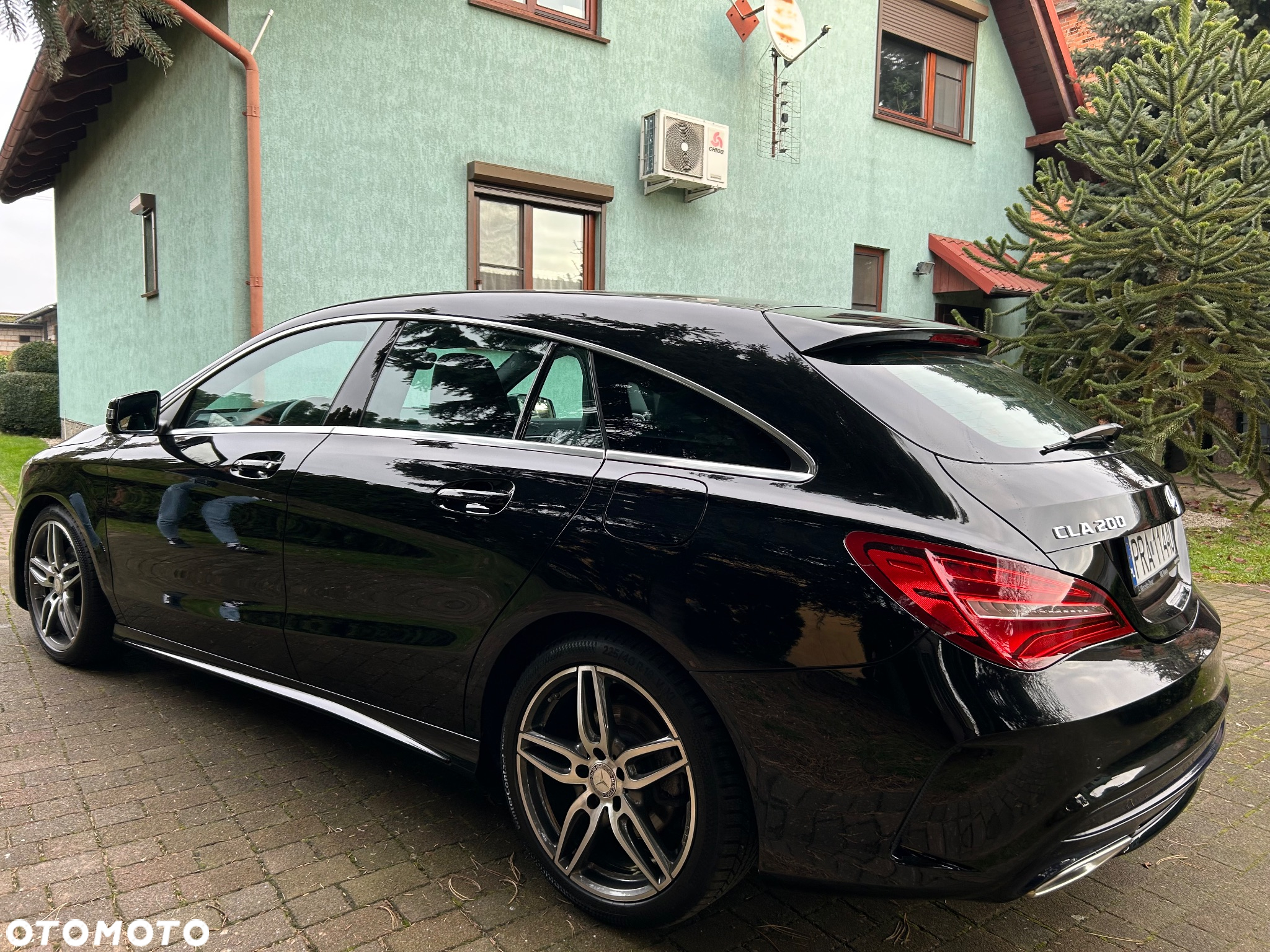 Mercedes-Benz CLA Shooting Brake 200 7G-DCT AMG Line - 9